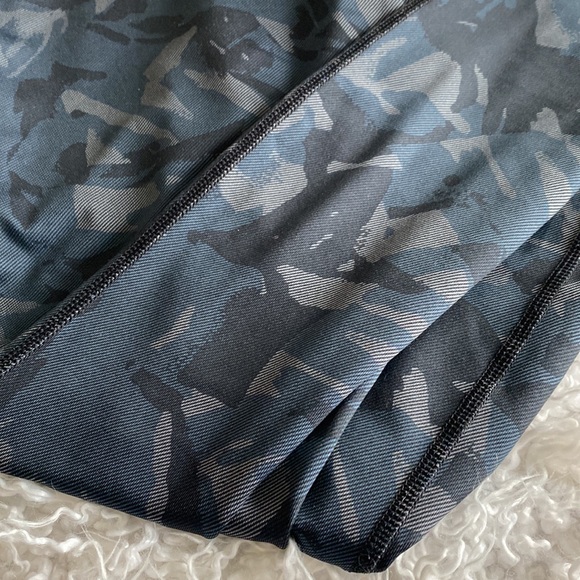 Avía camo leggings - Picture 2 of 5